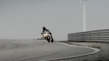 New 2009 Yamaha Yzf - R1 Rossi Eu Commercial