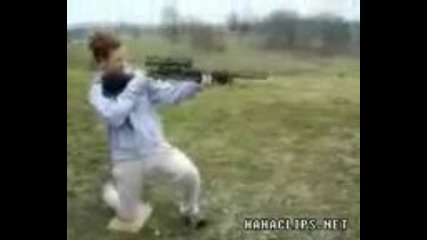 Откат на пушка чупи нос на лигла