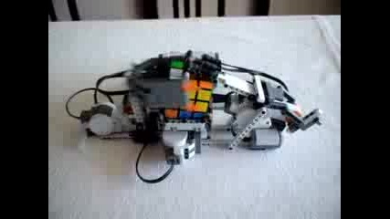 Робот Нарежда Рубик - Кубче