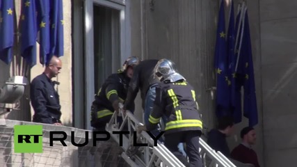 France: Anti-immigration protesters occupy EU Commission office