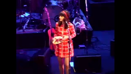 She & Him - I Was Made for You ( Live )