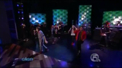 Страхотно изпълнение на Justin Bieber - Baby на живо в шоуто на Ellen 17.05.2010 