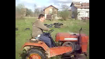 Idioti S Traktor 2