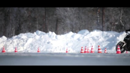 Jorian Ponomareff - Extreme Motorcycle Snow Drifting