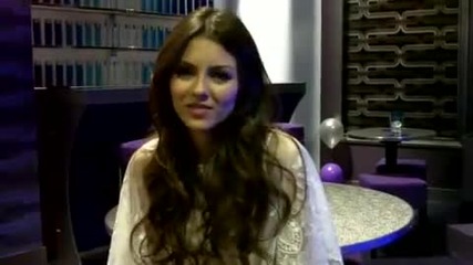 Victoria Justice talks Miley Cyrus Jonas Brothers Demi lovato Selena Gomez and Justin Bieber 