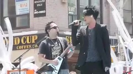 Adam Lambert репетира преди концерта Mmva 2010 
