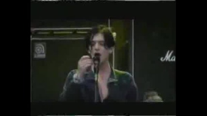 Placebo - Drowning By Numbers [live @ Les Eurockeennes 1999]