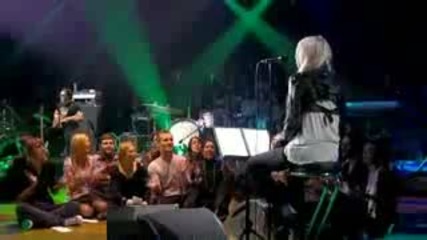 The Pretty Reckless - Wonderwall (live) (2011) (musicplayon.com) 