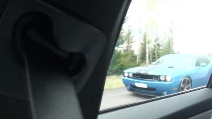 F10 Bmw M5 vs Dodge Challenger Srt-8, four people in the Bmw M5 F10
