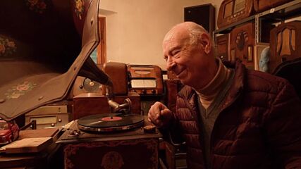 The biggest vintage radio collection is an Italian national treasure