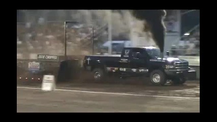 Full Pull Productions - gas (benzin) vs. diesel