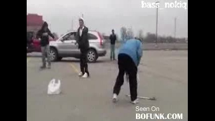 Баба Танцува Много Лудо