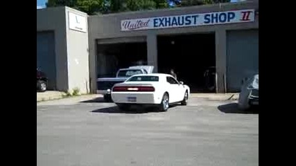 09 Challenger with Borla Exhaust 