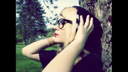 Ludnicata Tozi Trak Razmazva Electro House Music