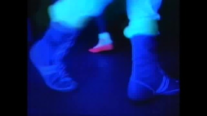 Wham! - Wake Me Up Before You Go Go ( H Q )