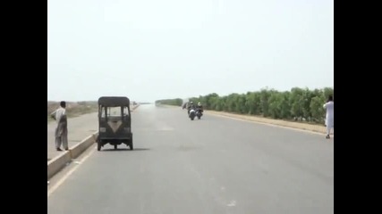 Drag 299 Karachi Track Mazher Shah ( Gsxr 1000 K8 Wins Drag 299 Event )