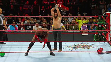 Elias vs. Bobby Lashley - Miracle on 34th Street Fight: Raw, Dec. 24, 2018 (Full Match)