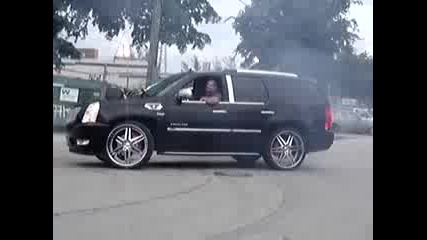 Cadillac Escalade P3  28 inch rims