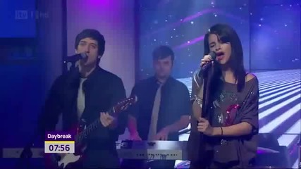 Selena Gomez & the Scene - Love You Like a Love Song on Daybreak (8th July 2011) (hd)