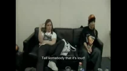 Bill and Tom fighting... 