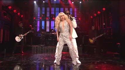 Lady Gaga - Do What U Want ( Live on Saturday Night Live ) ft. R. Kelly