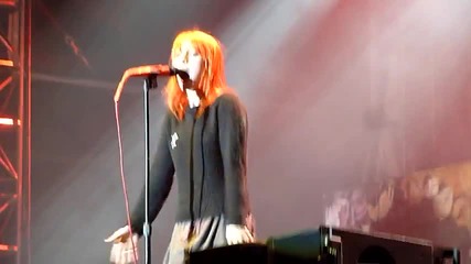 Paramore- Monster Live _ Rock For People '11