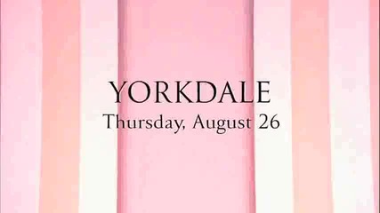 Реклама на Victorias Secret - Yorkdale Shopping 