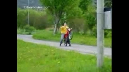 sme6no padane s motor.flv