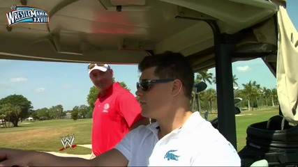 Wwe суперзвезди участват в състезание по голф