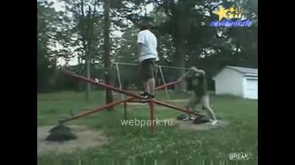 Много Странно Развлечение От Което Оставаш Без Топки!!!