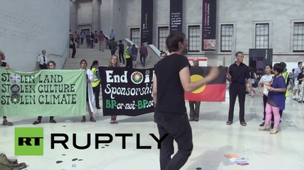 UK: Anti-BP activists storm British Museum in pro-Aboriginal protest