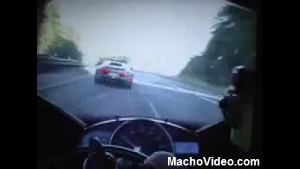 Bugatti Veyron vs. Yamaha R1 Racing Down Moterway