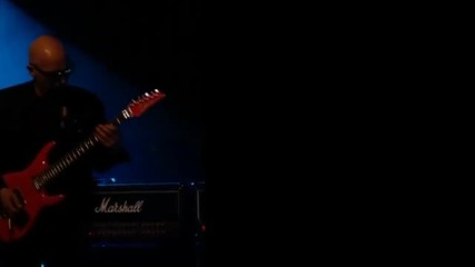 Joe Satriani ~ Flying In A Blue Dream ~ Satchurated ( Live in Montreal )