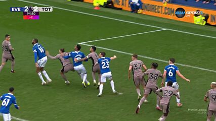 Everton with a Goal vs. Tottenham Hotspur