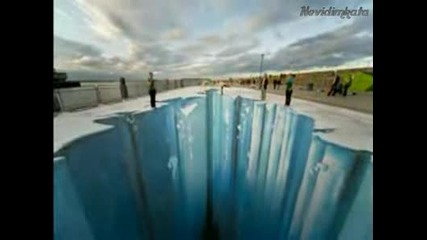 Специалисти Рисуват Ледена 3d Пропаст На Пътя