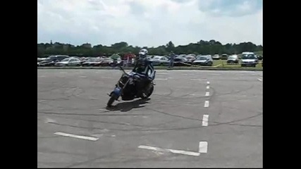 Raptowny Stunt moto