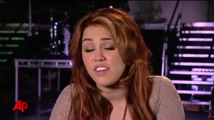 Cyrus Feels the Love
