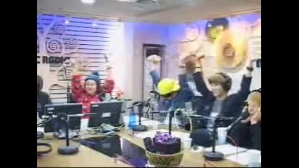 Shinee Onew - How Deep Is Your Love