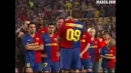 Футболистите На Барса Пеят Campeone 24.05.2009