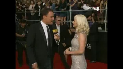 Christina Aguilera At The Ret Carpet [american Music Awards] *gq*