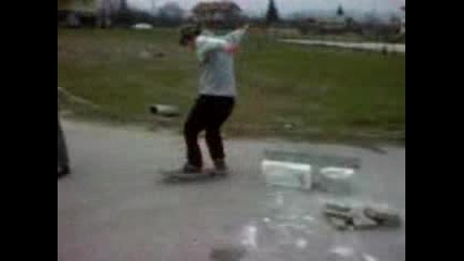 Skate Pando Boardslide