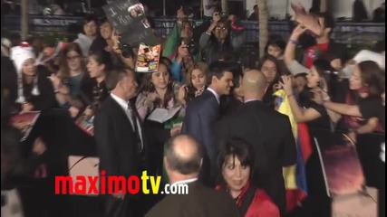 Taylor Lautner _breaking Dawn Part 1_ World Premiere Arrivals