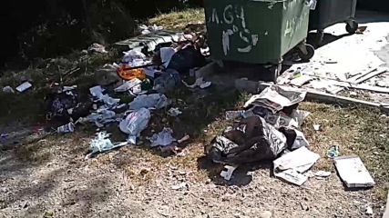 Ето как събират боклука в кв. “Симеоново“