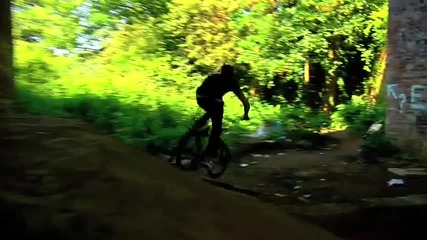 Channel 4down Bmx At Home With Sam Greenaway 