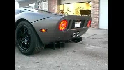 Ford Gt revving !!!