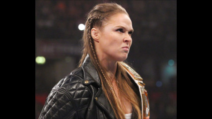 Ronda Rousey reminds Becky Lynch who she's dealing with at Survivor Series: Raw, Nov. 5,