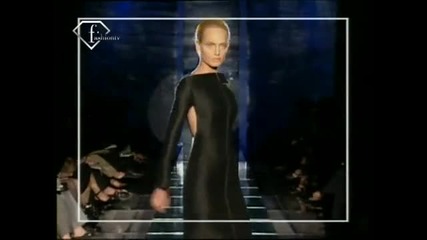 fashiontv Ftv.com - Models Amber Valletta Fem Ah 1999 2000 