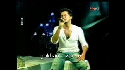 Gokhan Ozen - Aslinda (akustik Konser)