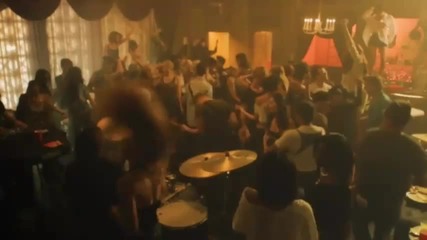 Maroon 5 - Give A Little More [ високо качество ]