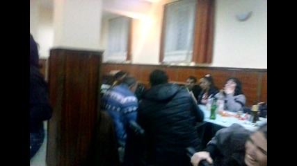 Веселба в малкия салон на Pогозен 2